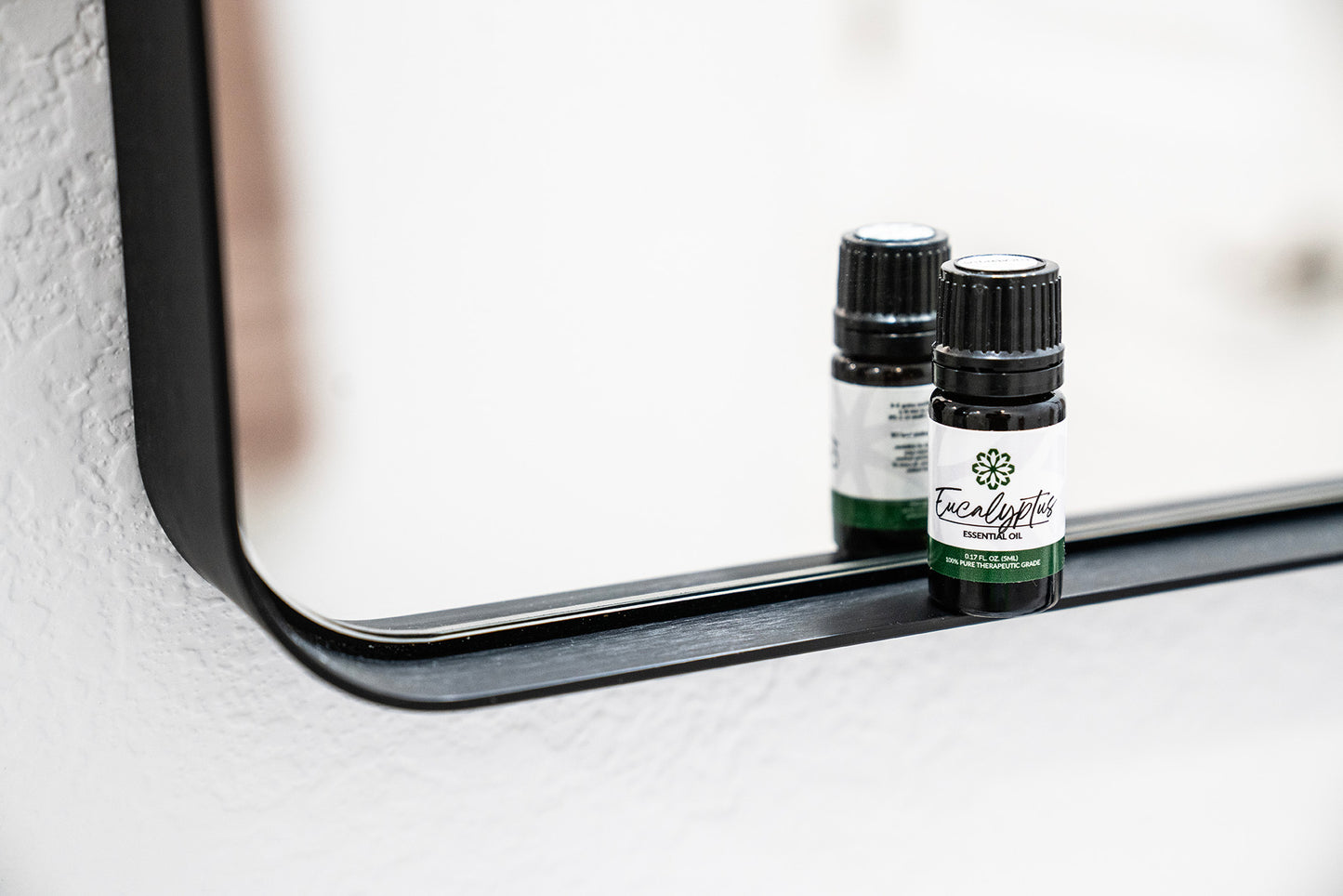 Eucalyptus Essential Oil 5mL - Pure, Therapeutic Grade for Clear Breathing & Congestion Relief