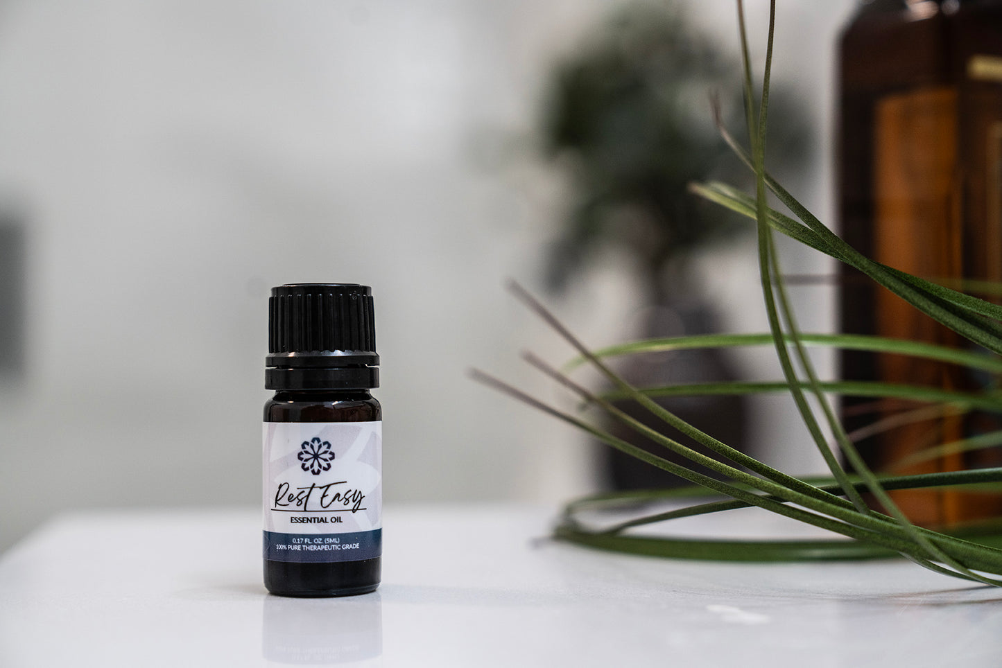 Rest Easy Essential Oil Blend 5 mL – Key to Serenity and Peaceful Nights!