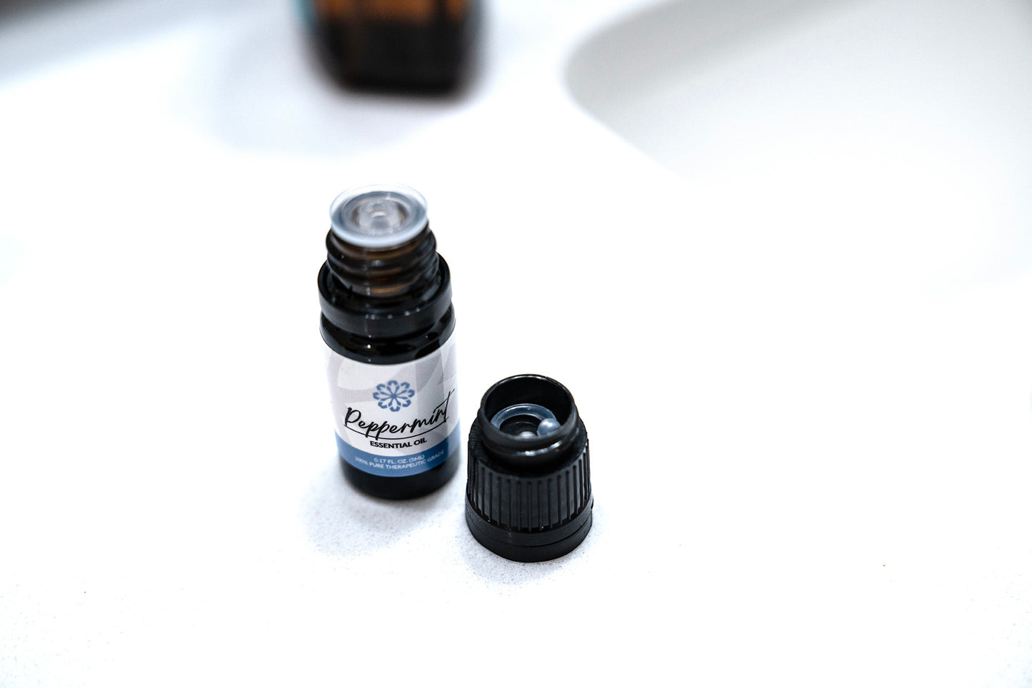 Essence Essential Oil Bottle Top with Built-In Soaking Bay