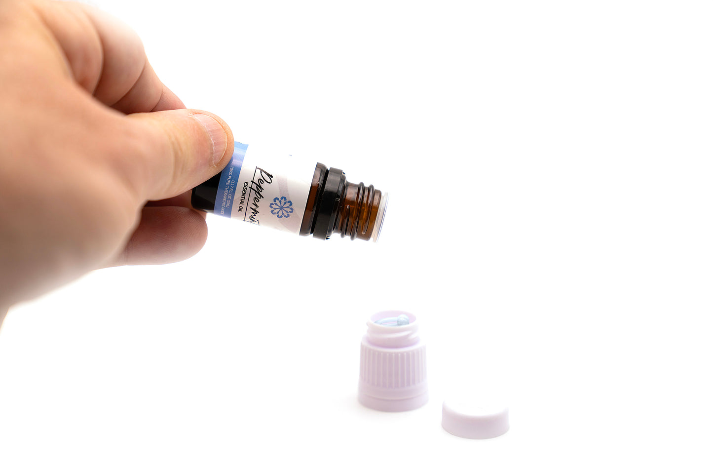 Essence Essential Oil Bottle Top with Built-In Soaking Bay
